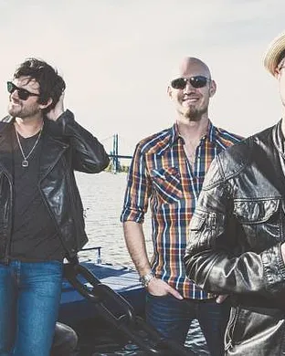 Eli Young Band Wyandotte